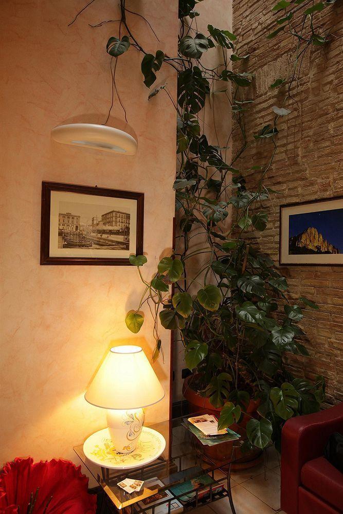 Arcobaleno Rooms กาญารี ภายนอก รูปภาพ