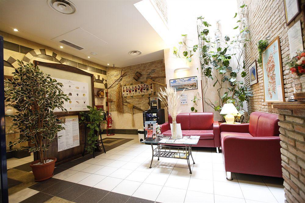 Arcobaleno Rooms กาญารี ภายนอก รูปภาพ